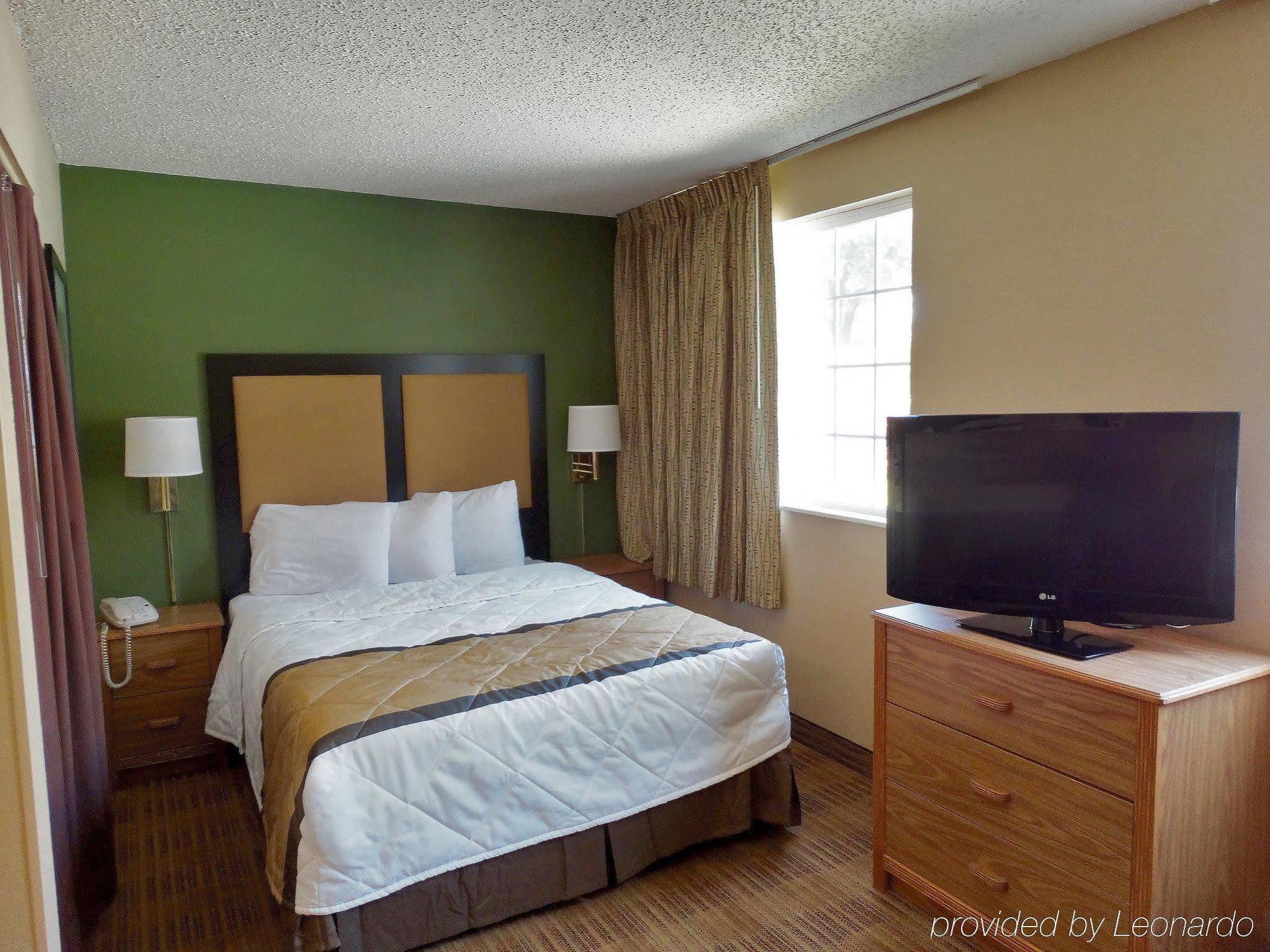 Hotel Hawthorn Extended By Wyndham Dfw Airport North 2*